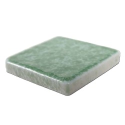 Emaux de Briare couleur IVRAIE vert tendre brillants pour mosaïque 2,5 × 2,5 cm vue de profil