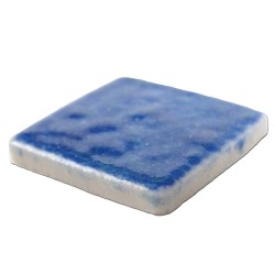 Emaux de Briare couleur GALAPAGOS bleu vert chiné brillants pour mosaïque 2,5 × 2,5 cm vue de profil